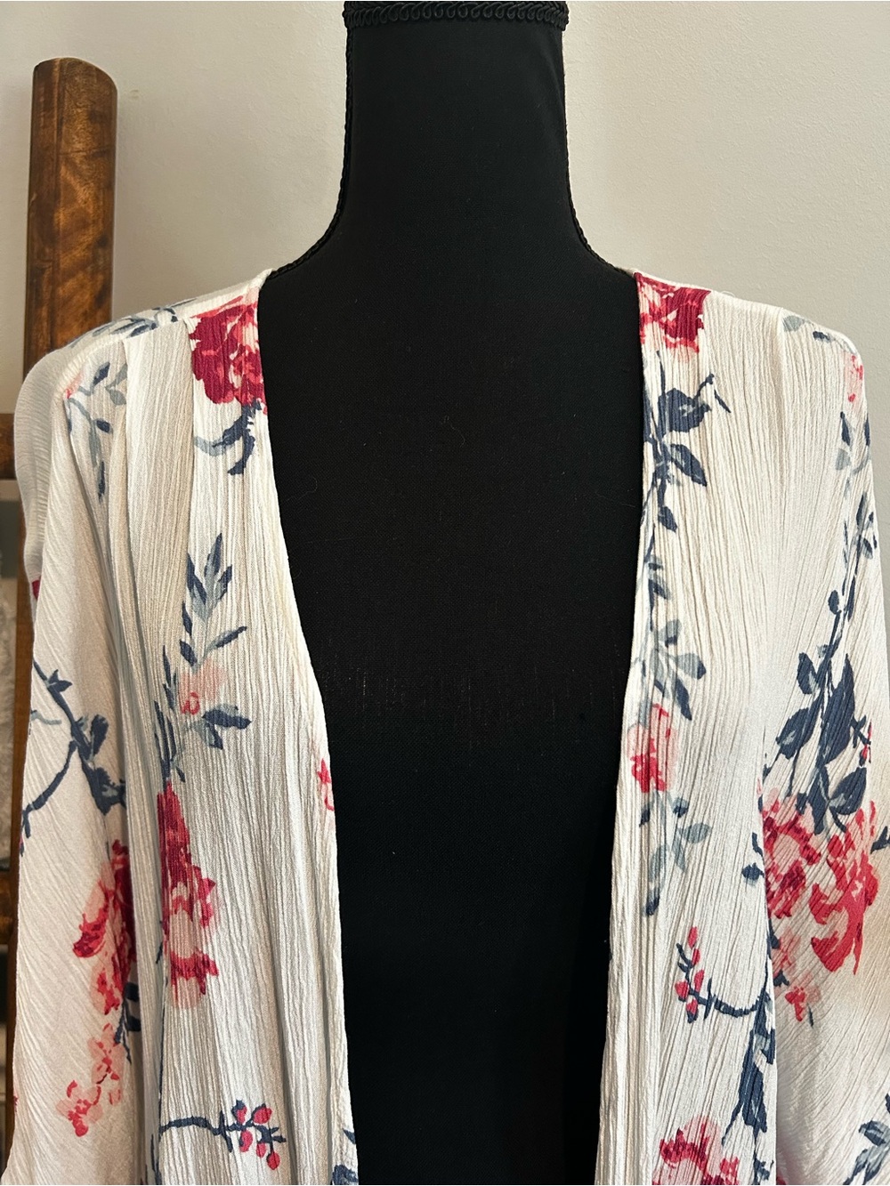 Moral Fiber White Kimono Cardigan with Pink Floral Print Size Large - Picture 2 of 8